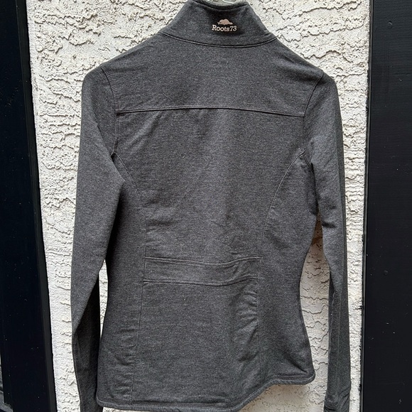 Root Jacket size small - Picture 3 of 3